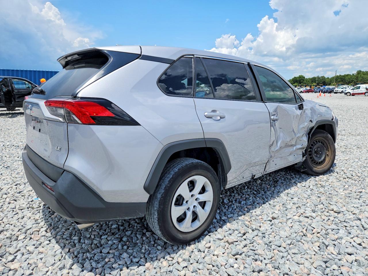 2024 TOYOTA RAV4 LE — снимка 3