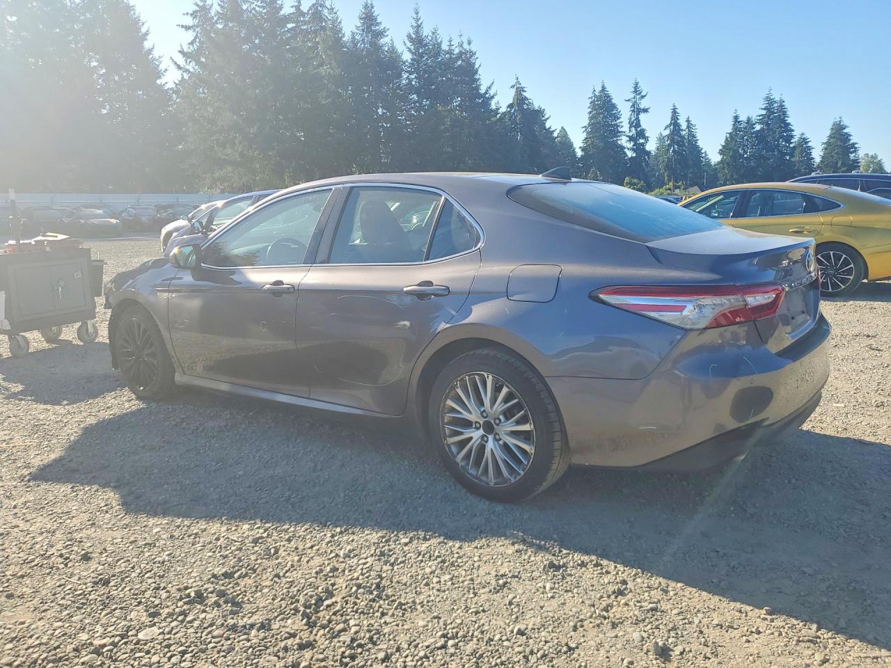 2019 TOYOTA CAMRY XLE V6 — снимка 2