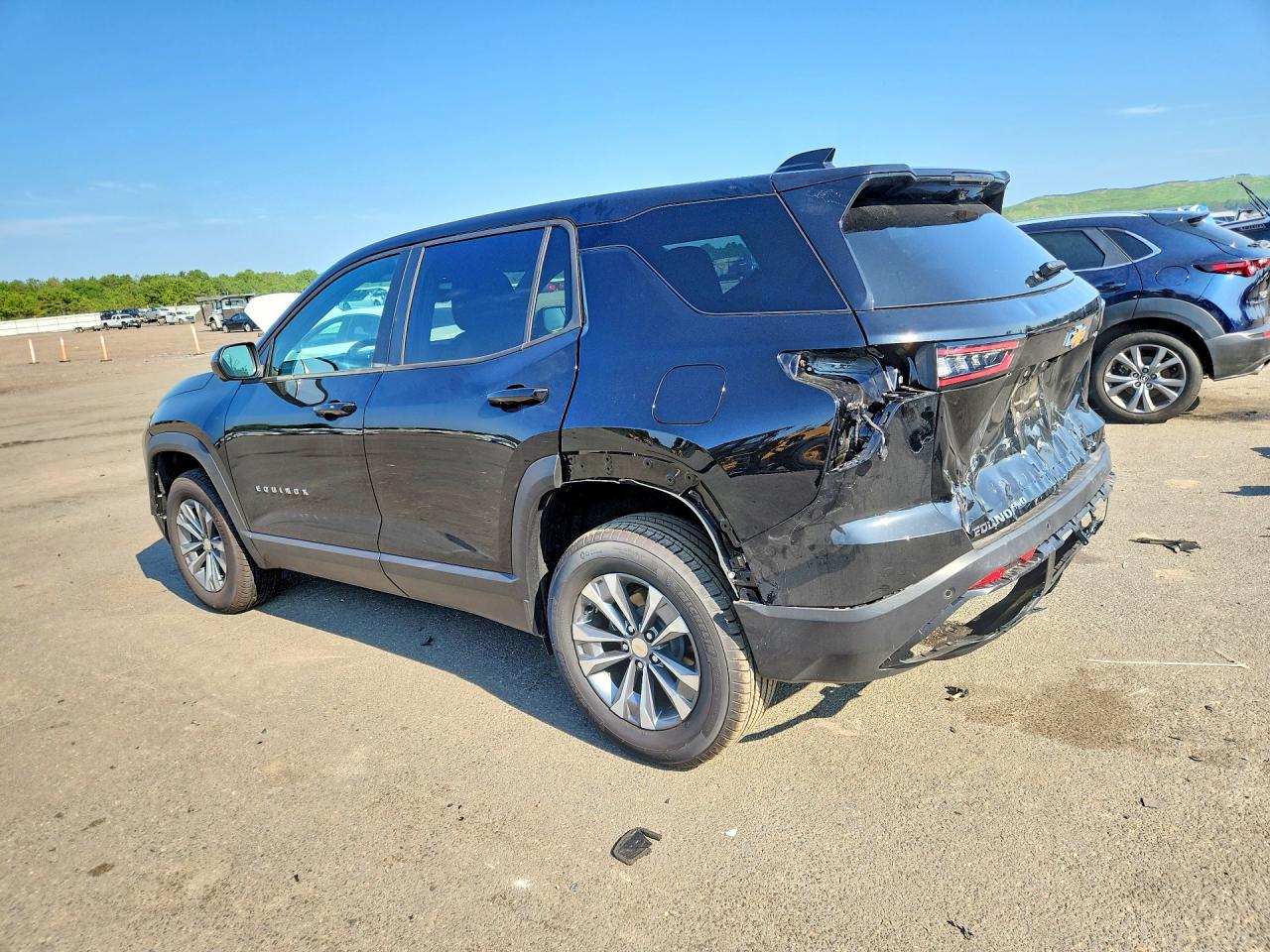 2026 CHEVROLET EQUINOX LT — снимка 2