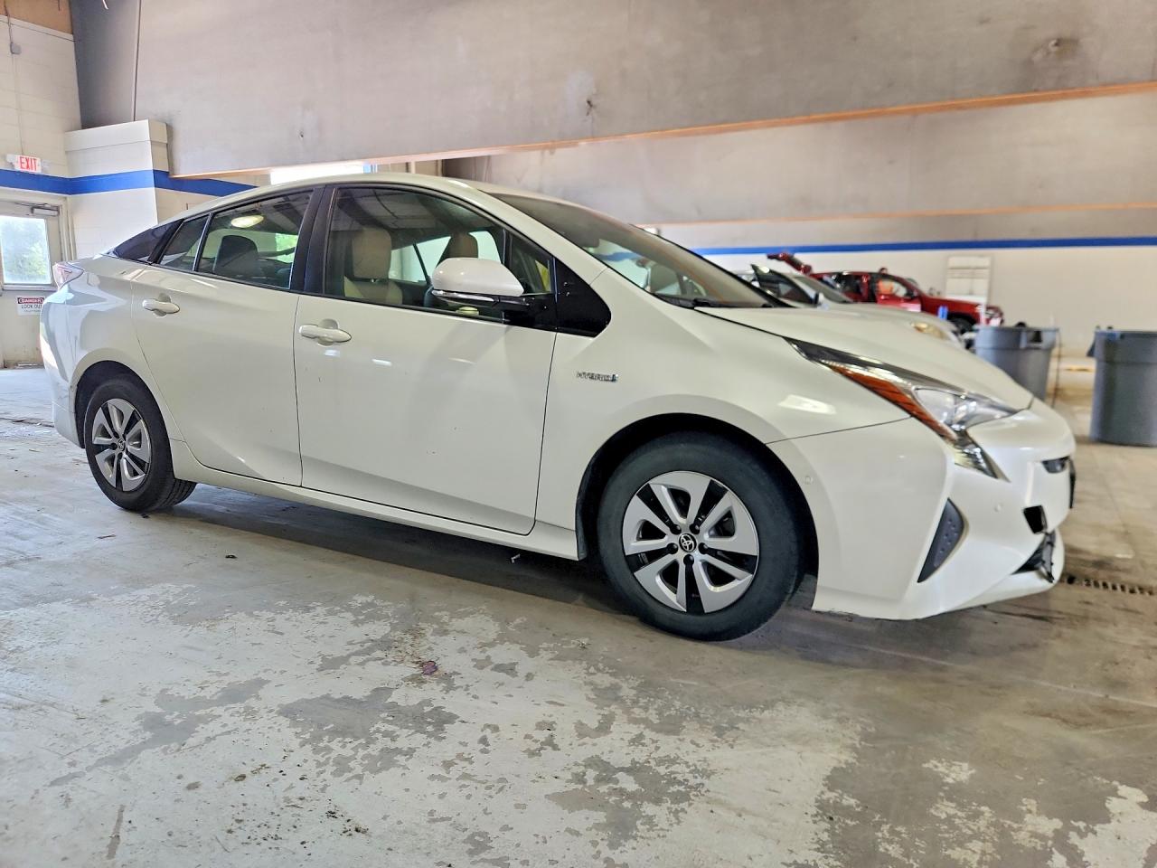 2017 TOYOTA PRIUS TWO — снимка 4