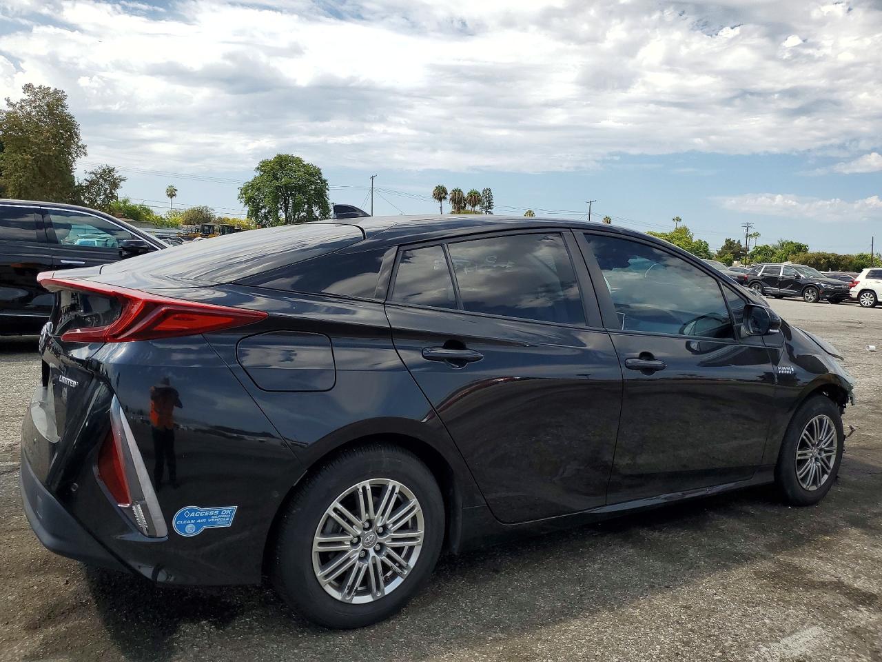 2021 TOYOTA PRIUS PRIME LIMITED — снимка 3
