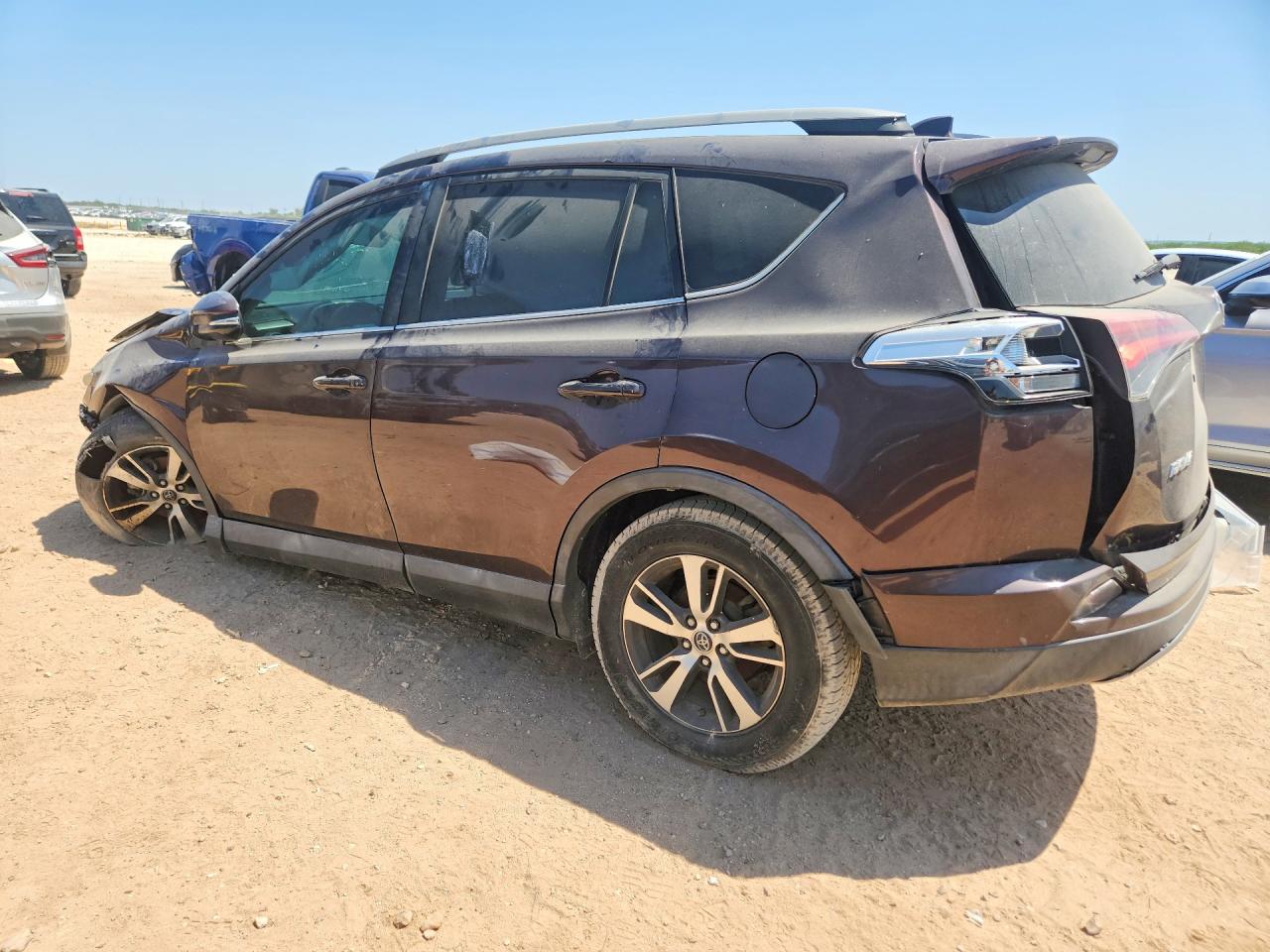 2017 TOYOTA RAV4 XLE — снимка 2