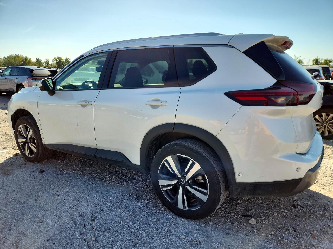 2026 NISSAN ROGUE SL — снимка 2