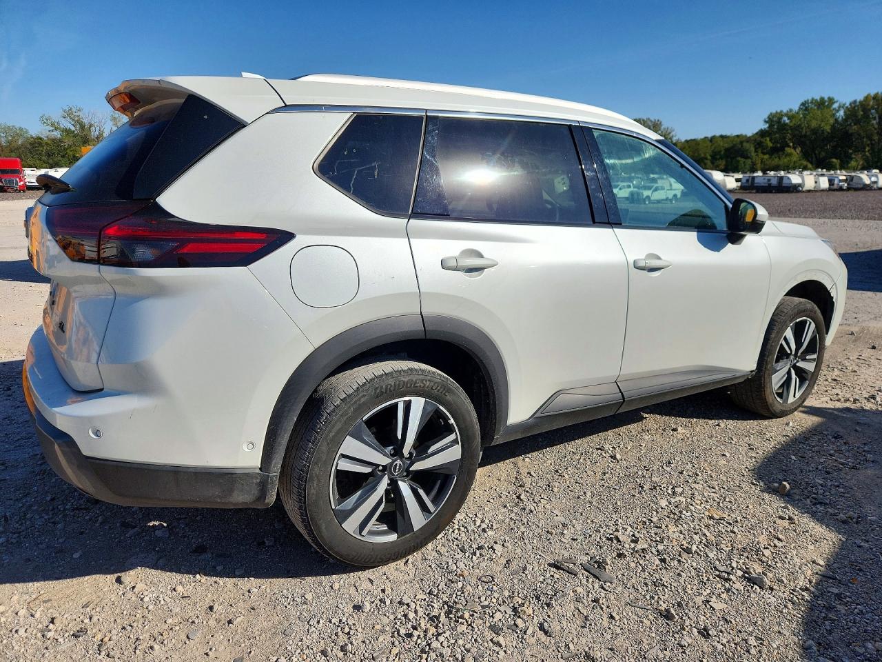 2026 NISSAN ROGUE SL — снимка 3
