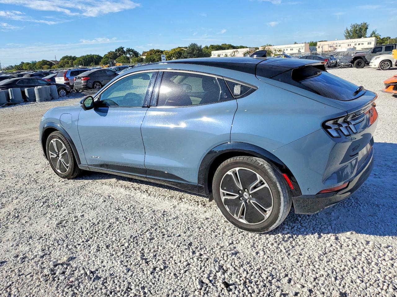 2023 FORD MUSTANG MACH-E PREMIUM — снимка 2