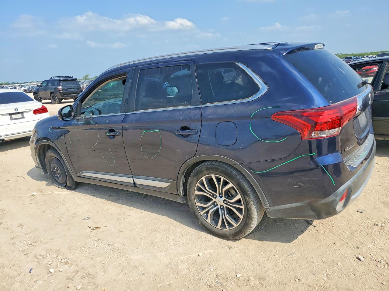 2017 MITSUBISHI OUTLANDER SE — снимка 2