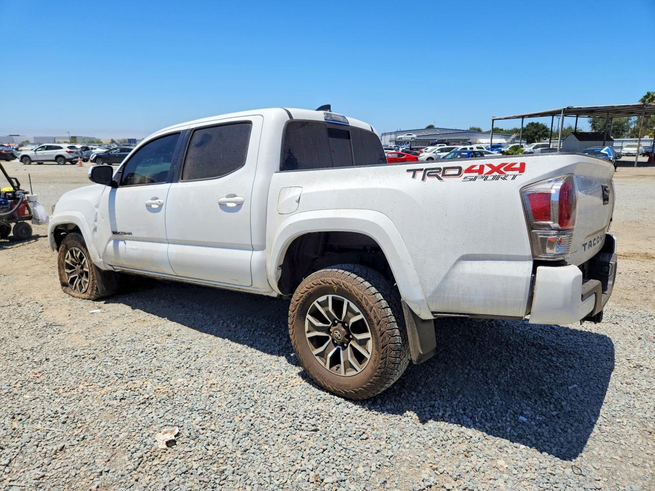 2023 TOYOTA TACOMA TRD SPORT — снимка 2
