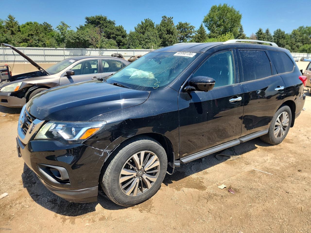 2017 NISSAN PATHFINDER SL