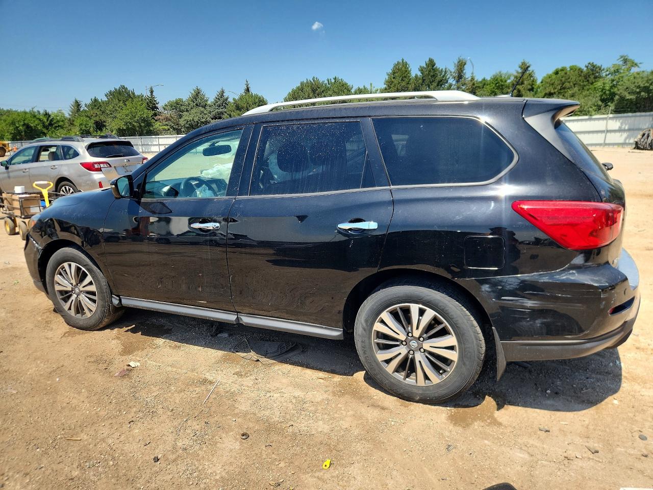 2017 NISSAN PATHFINDER SL — снимка 2