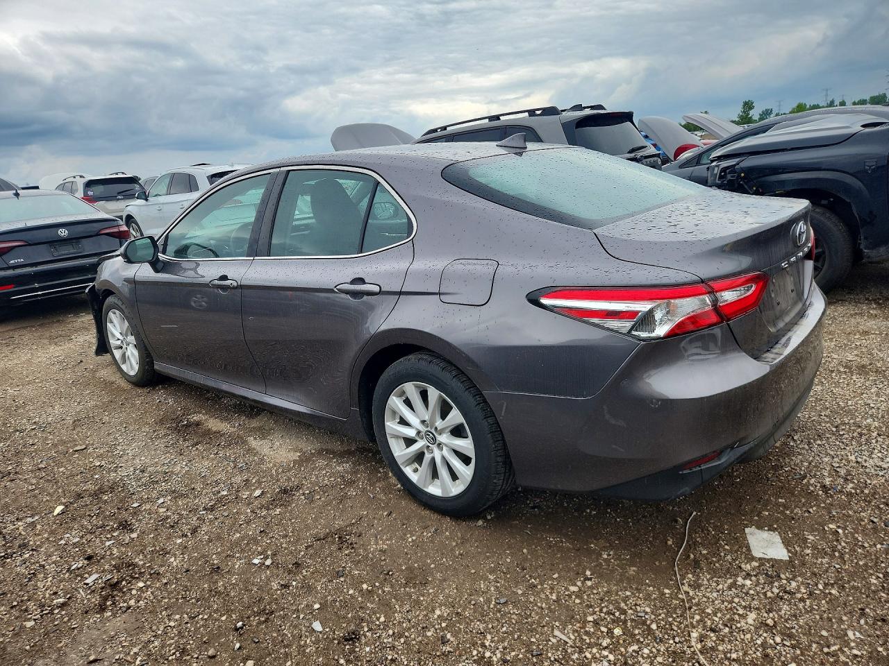 2019 TOYOTA CAMRY LE — снимка 2