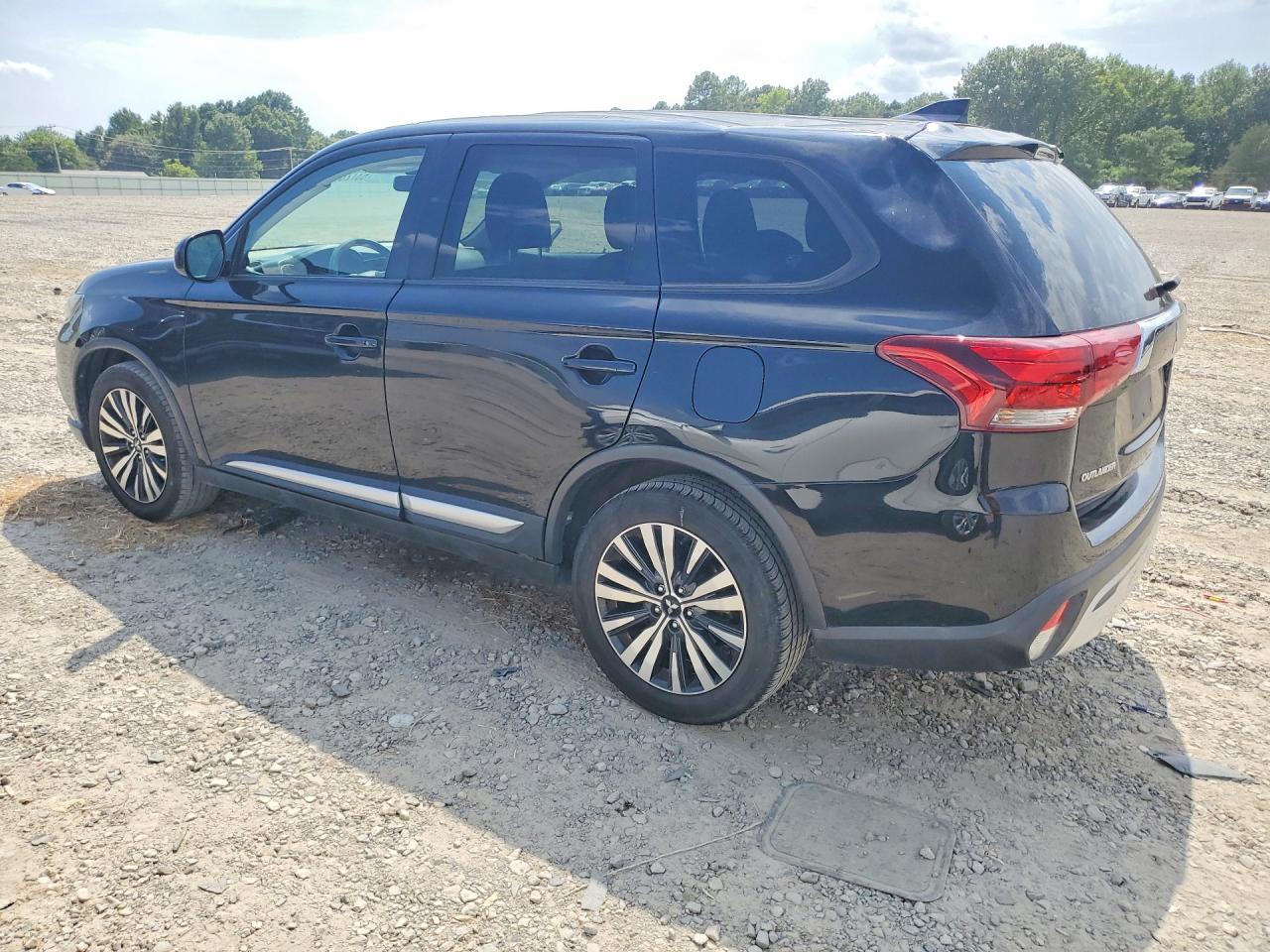 2020 MITSUBISHI OUTLANDER ES — снимка 2