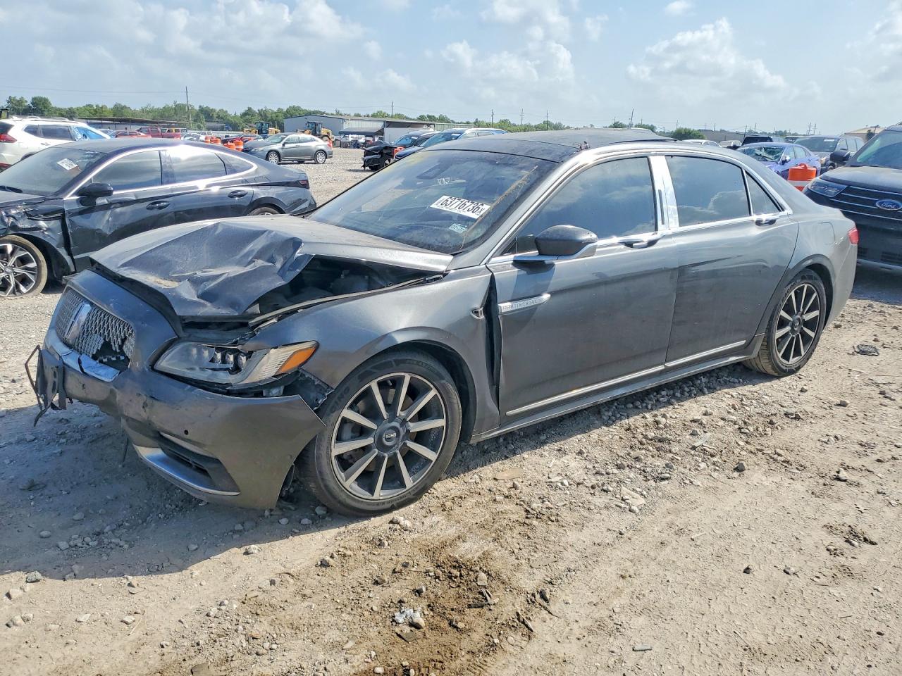2017 LINCOLN CONTINENTAL RESERVE