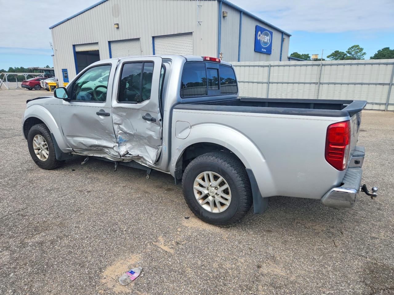 2019 NISSAN FRONTIER SV — снимка 2