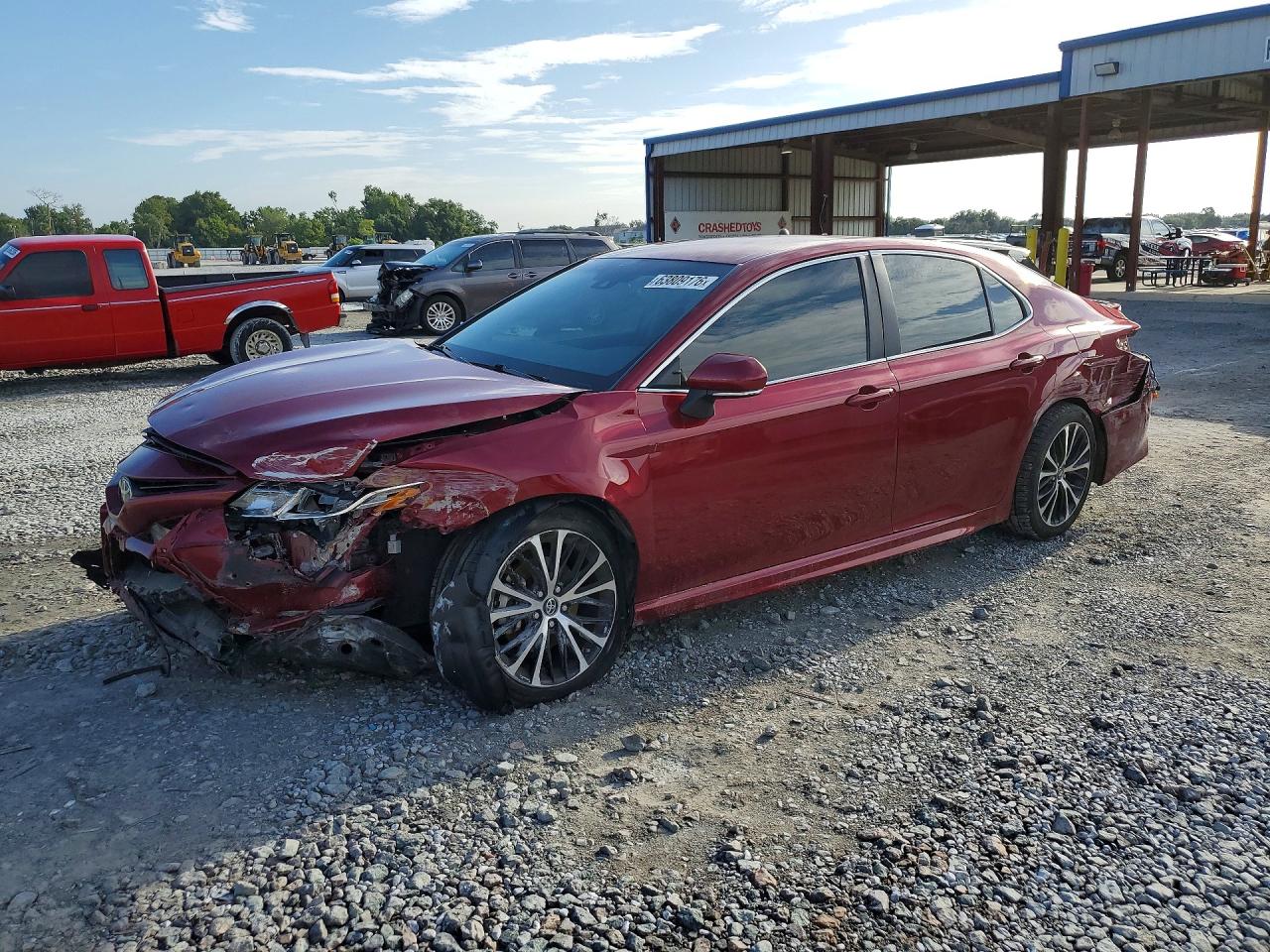 2018 TOYOTA CAMRY SE