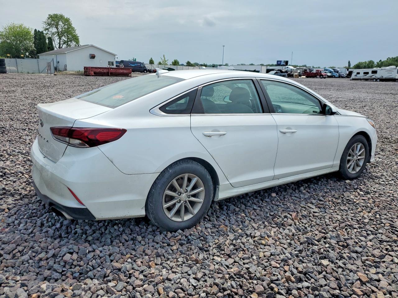 2018 HYUNDAI SONATA SE — снимка 3