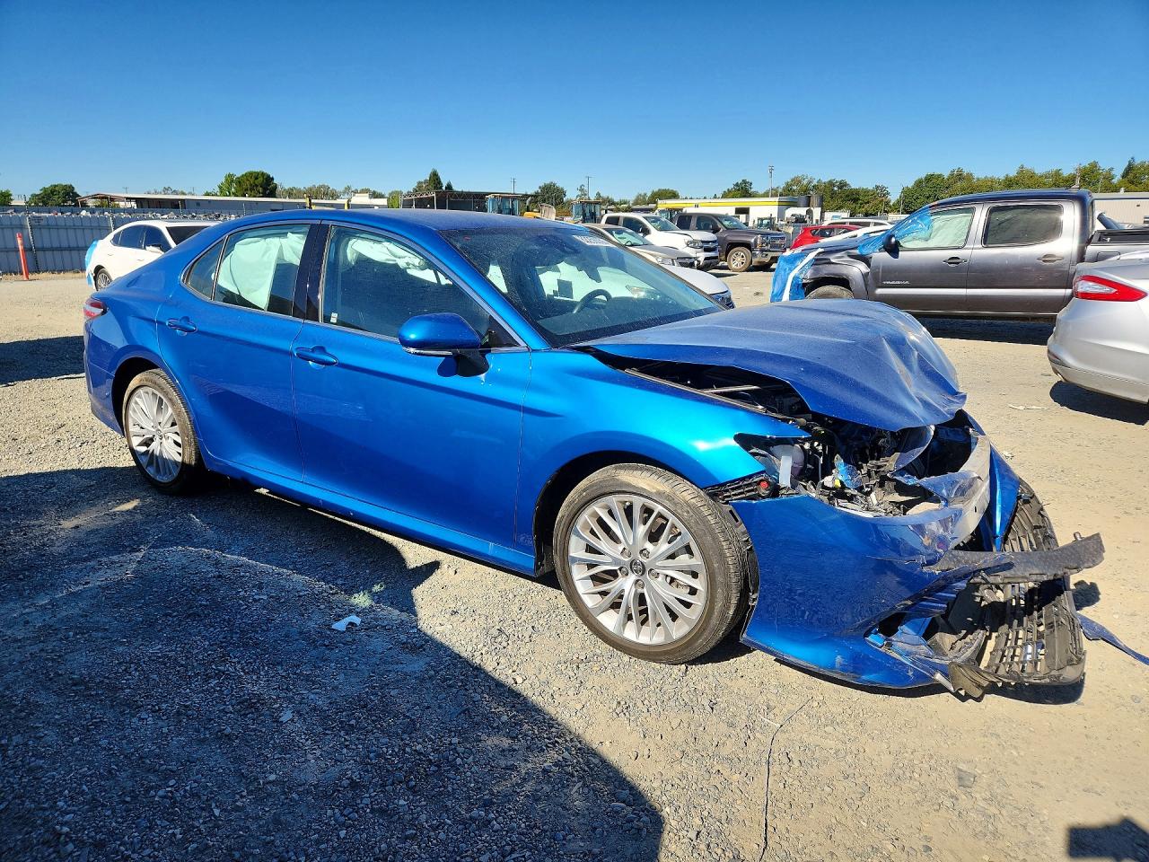 2019 TOYOTA CAMRY XLE — снимка 4