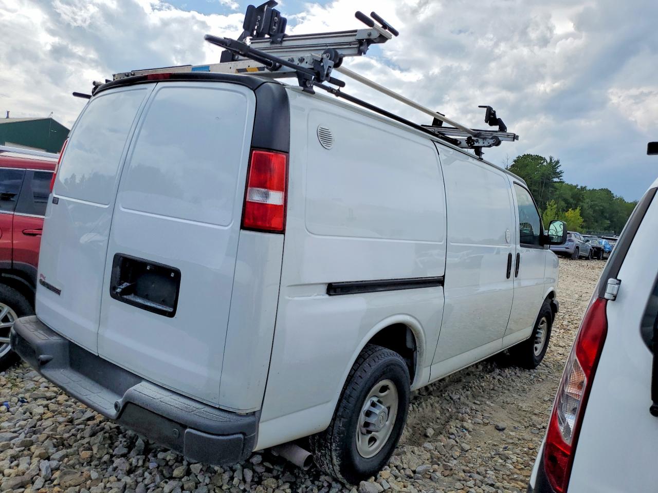 2021 CHEVROLET EXPRESS G2500 — снимка 3