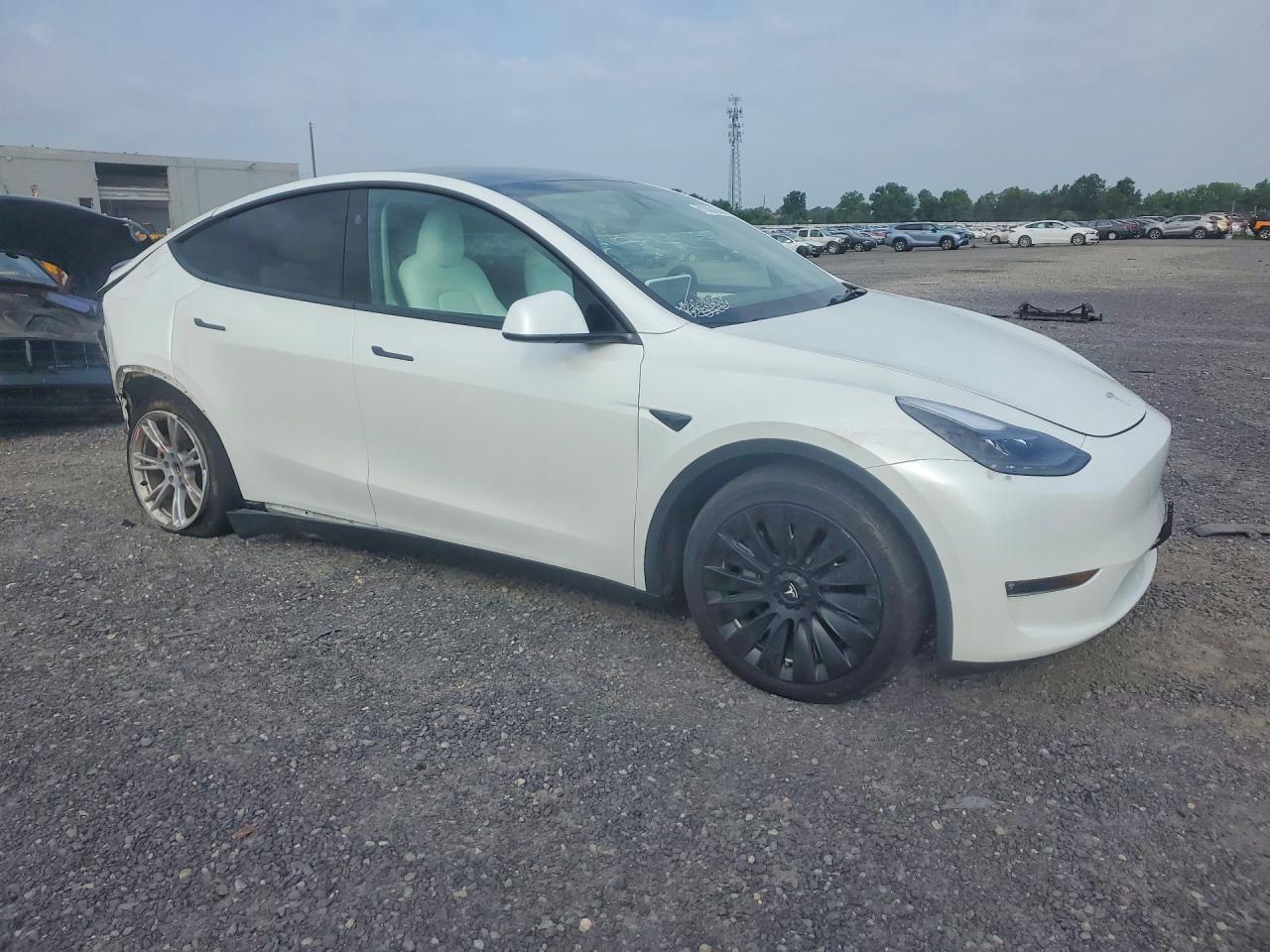 2024 TESLA MODEL Y — снимка 4