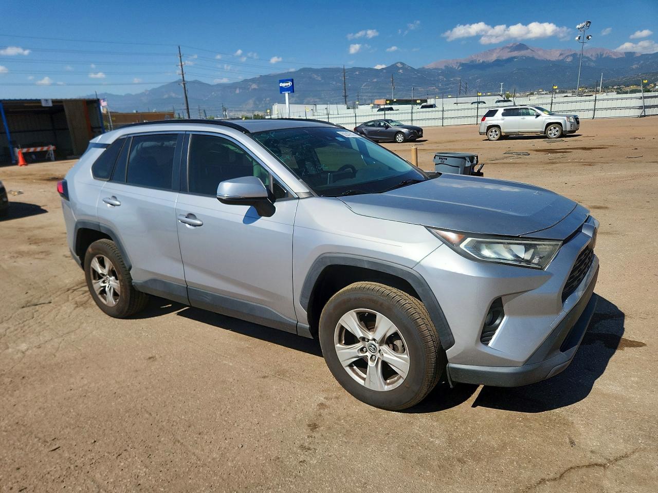 2019 TOYOTA RAV4 XLE — снимка 4