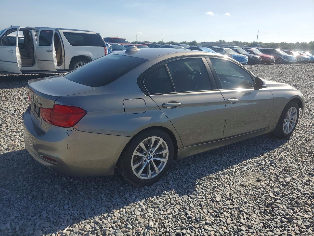 2018 BMW 320 I — снимка 3