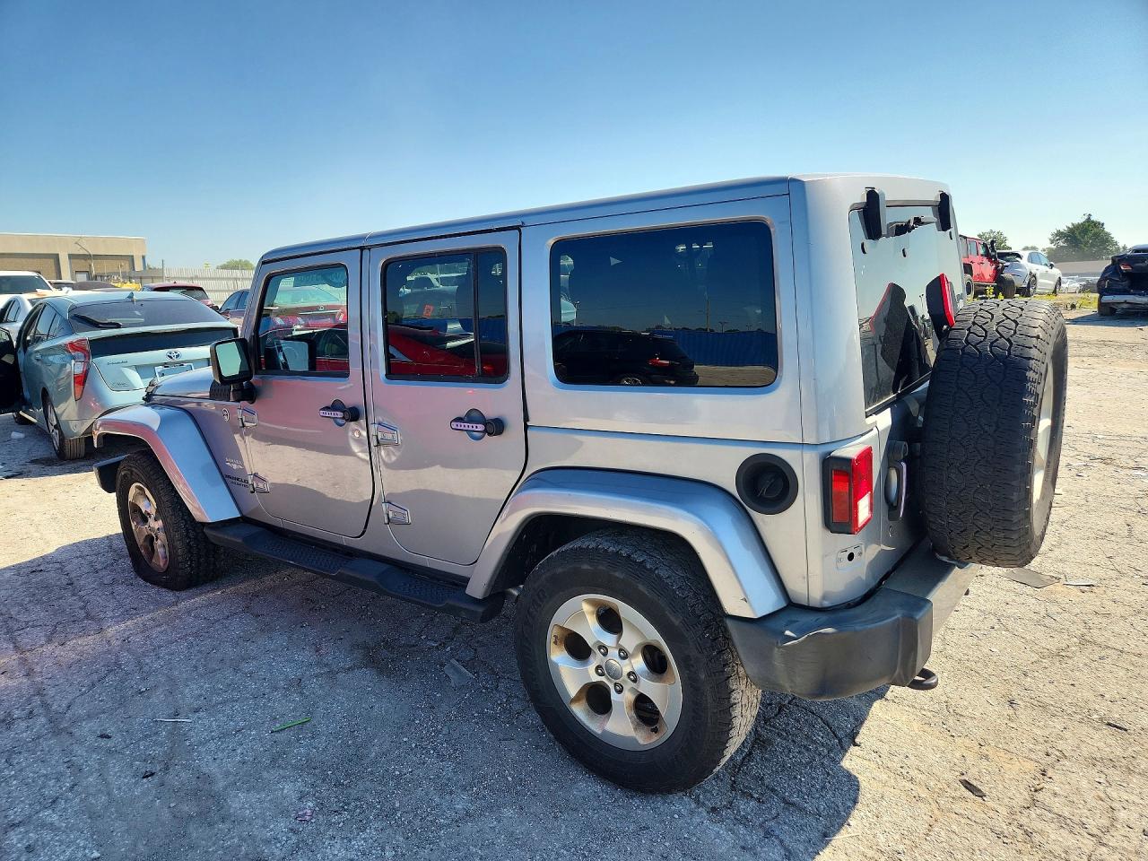 2015 JEEP WRANGLER UNLIMITED SAHARA — снимка 2