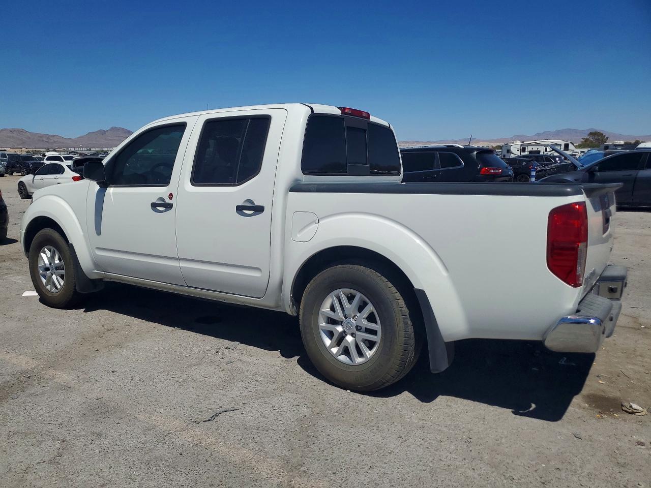 2020 NISSAN FRONTIER SV — снимка 2