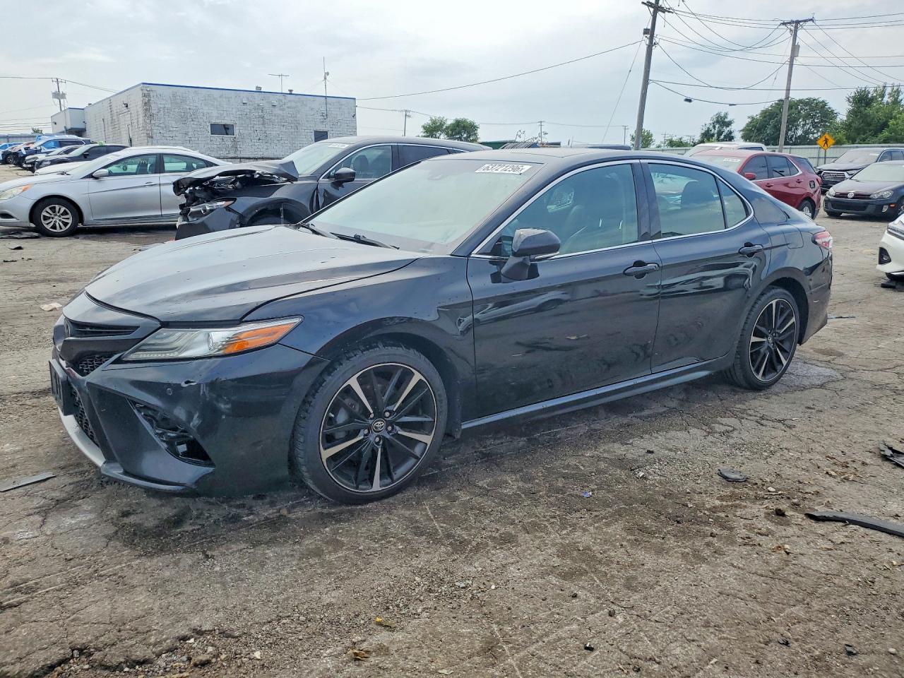 2018 TOYOTA CAMRY XSE