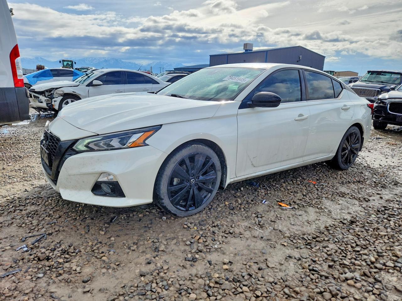 2022 NISSAN ALTIMA SR