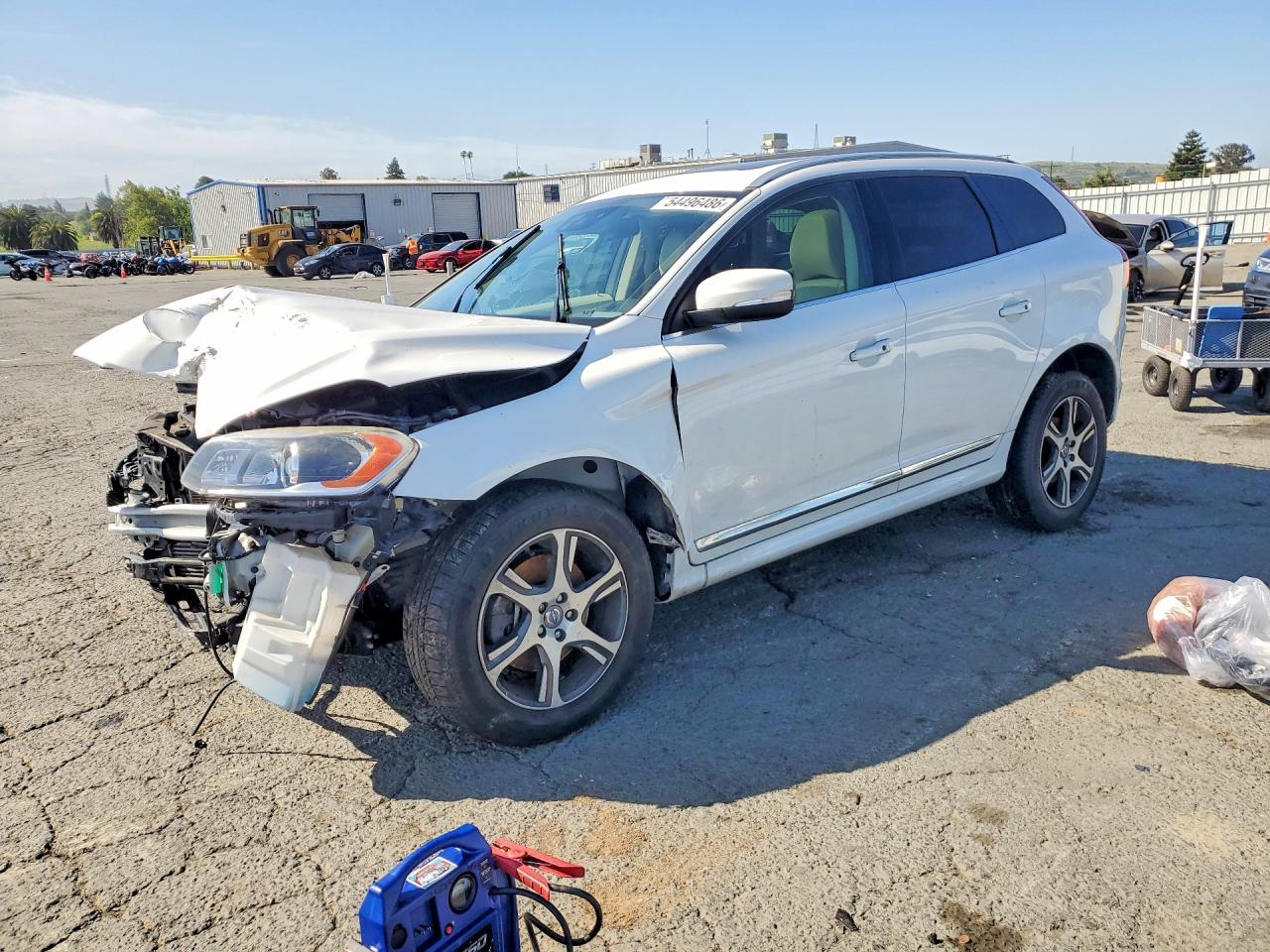 2015 VOLVO XC60 T6 PLATINUM