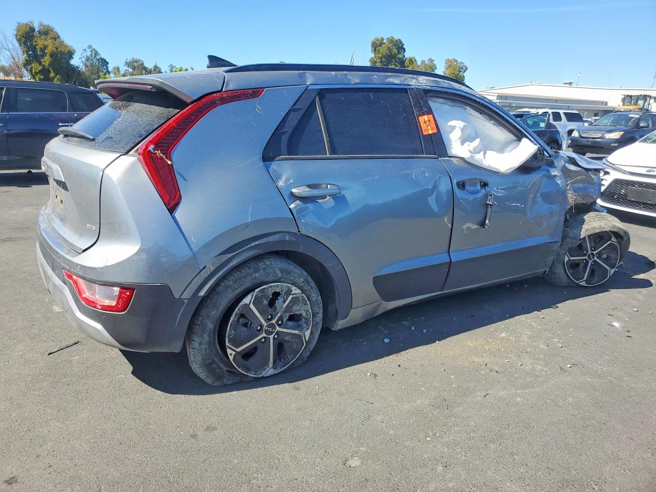 2023 KIA NIRO EX — снимка 3