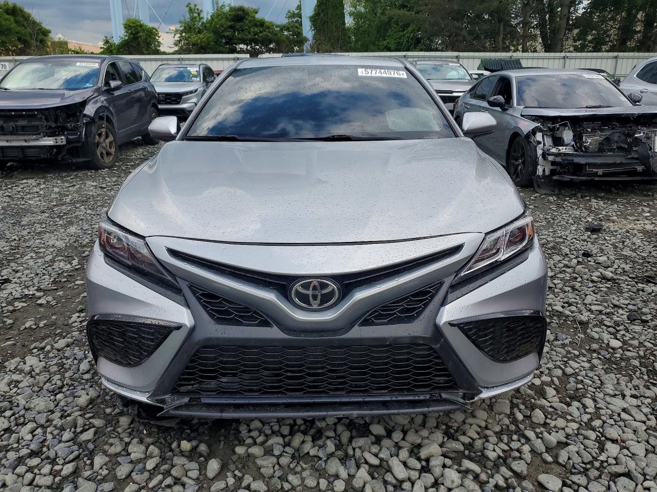 2021 TOYOTA CAMRY SE — снимка 5