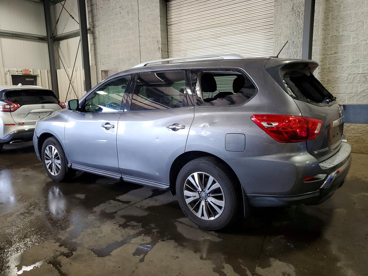 2017 NISSAN PATHFINDER S — снимка 2