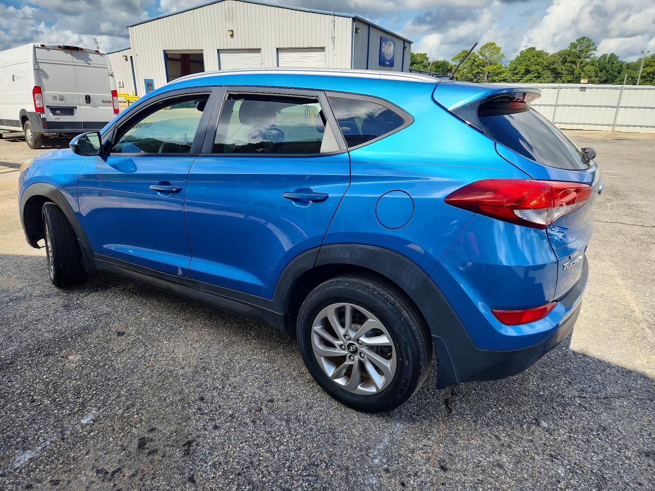 2016 HYUNDAI TUCSON SE — снимка 2