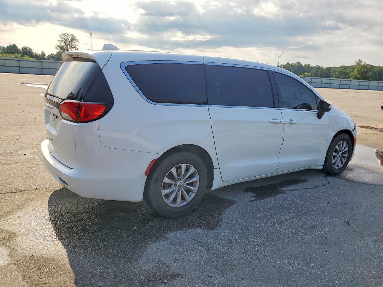 2017 CHRYSLER PACIFICA TOURING — снимка 3