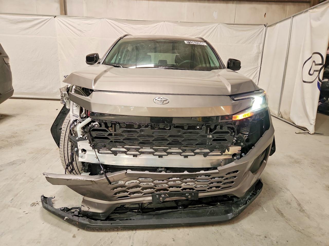 2026 TOYOTA RAV4 XLE PREMIUM — снимка 5