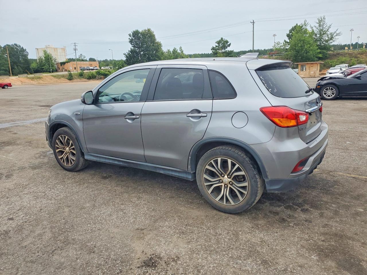2018 MITSUBISHI OUTLANDER SPORT ES — снимка 2