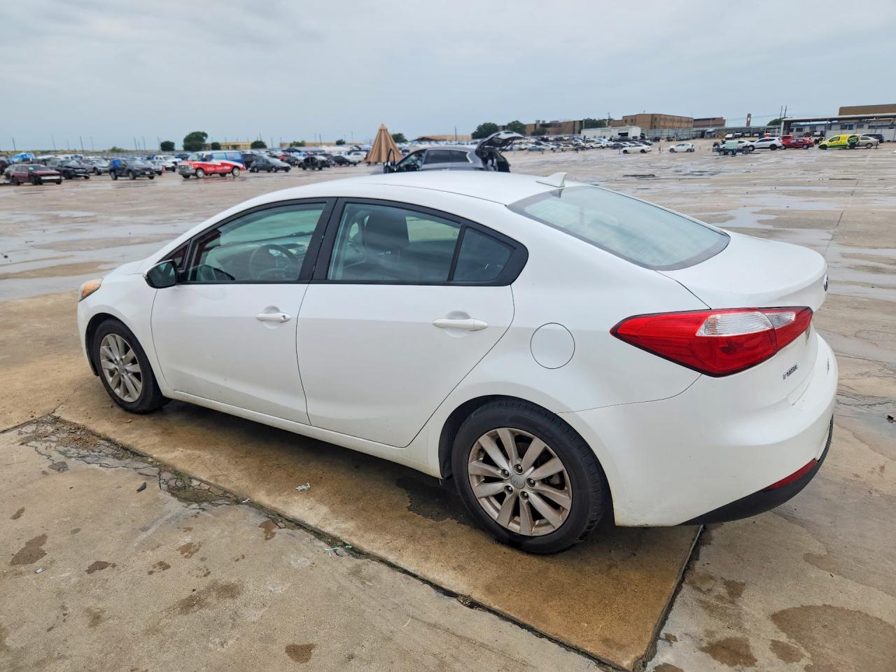 2015 KIA FORTE LX — снимка 2