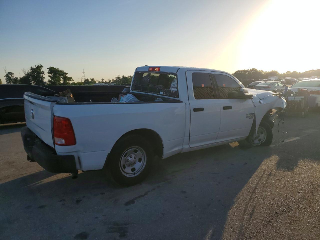 2021 RAM 1500 CLASSIC TRADESMAN — снимка 3
