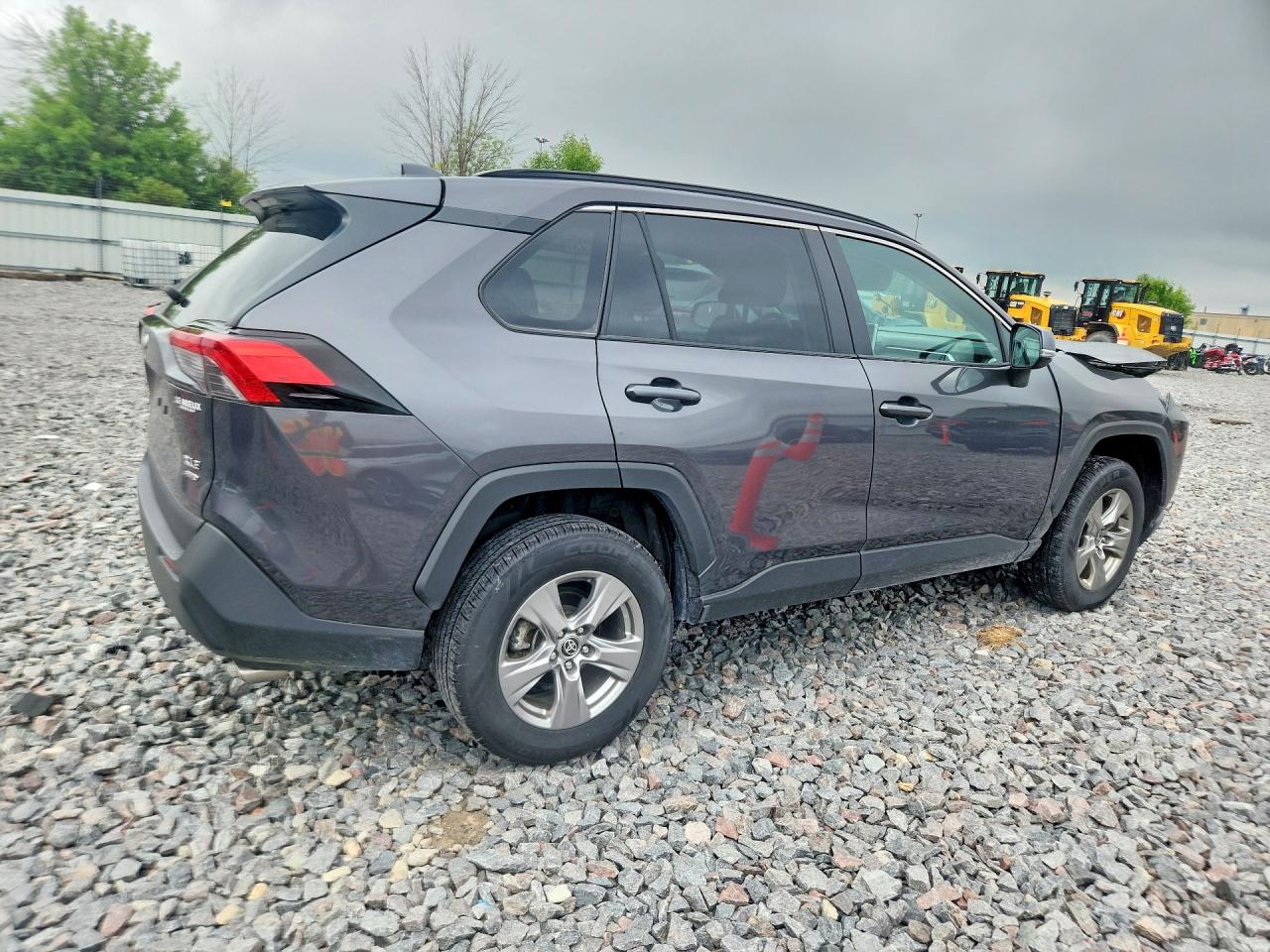 2024 TOYOTA RAV4 XLE — снимка 3