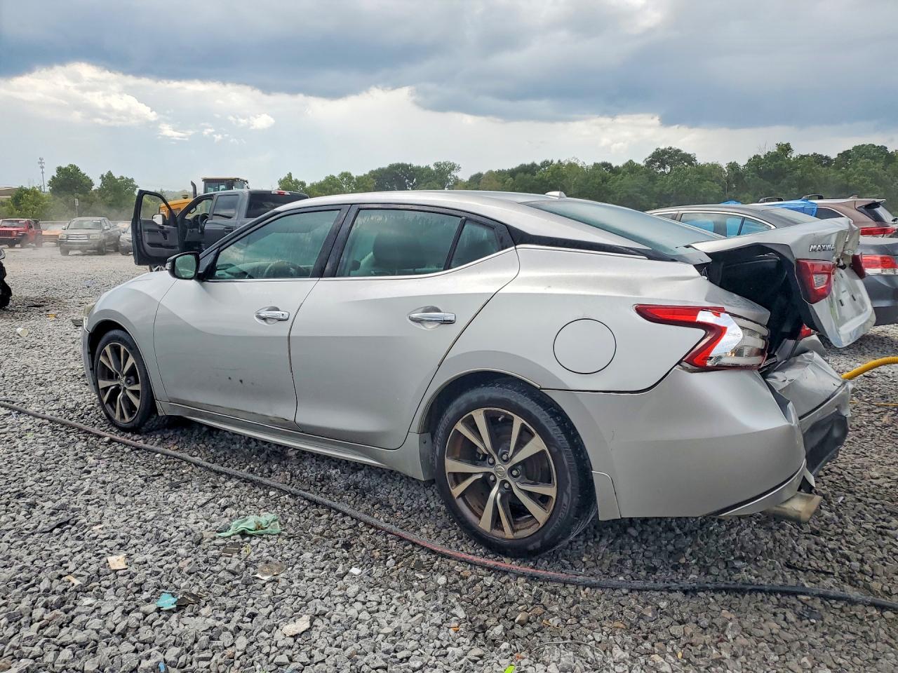 2017 NISSAN MAXIMA 3.5 SV — снимка 2