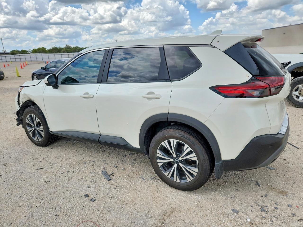 2023 NISSAN ROGUE SV — снимка 2