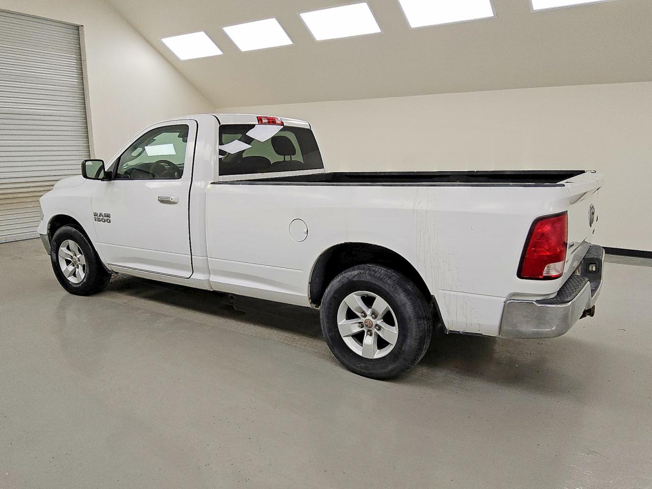 2017 RAM 1500 SLT — снимка 2