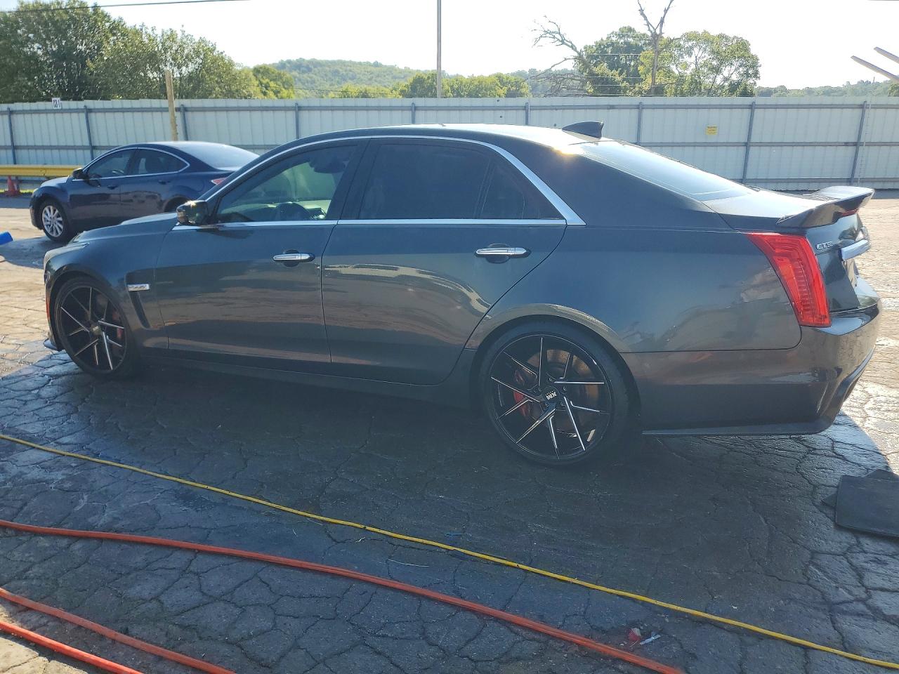 2016 CADILLAC CTS-V — снимка 2