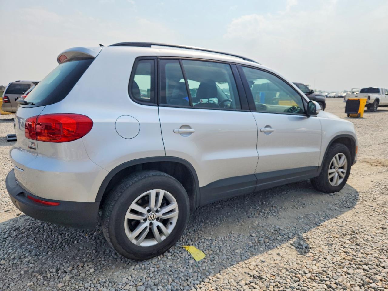 2017 VOLKSWAGEN TIGUAN S — снимка 3