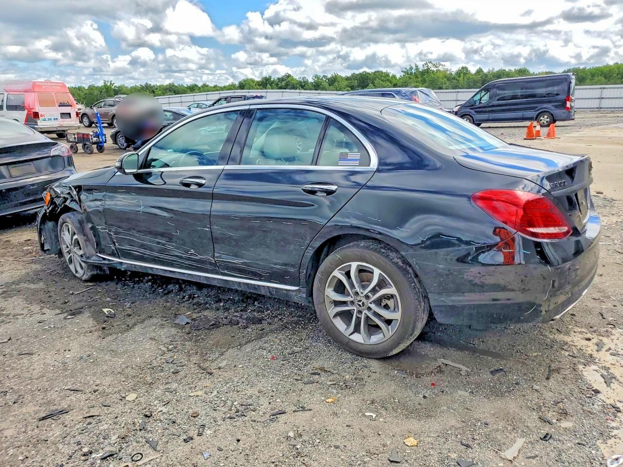 2017 MERCEDES-BENZ C 300 4MATIC — снимка 2