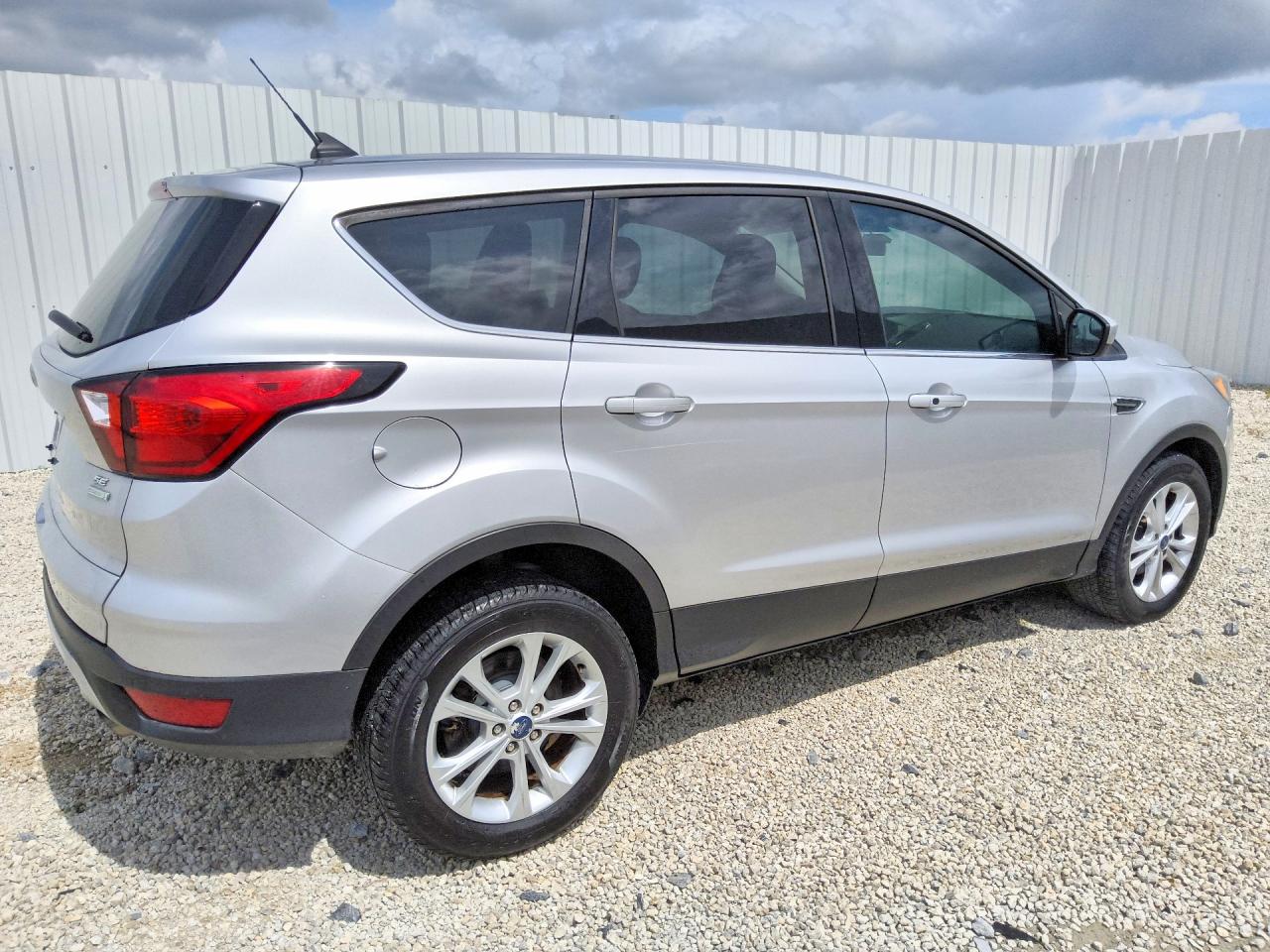 2019 FORD ESCAPE SE — снимка 3