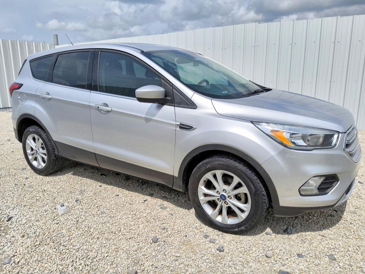 2019 FORD ESCAPE SE — снимка 4