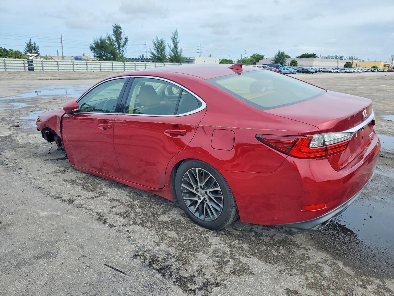 2016 LEXUS ES 350 — снимка 2