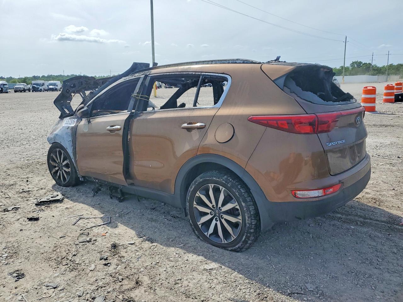 2017 KIA SPORTAGE EX — снимка 2