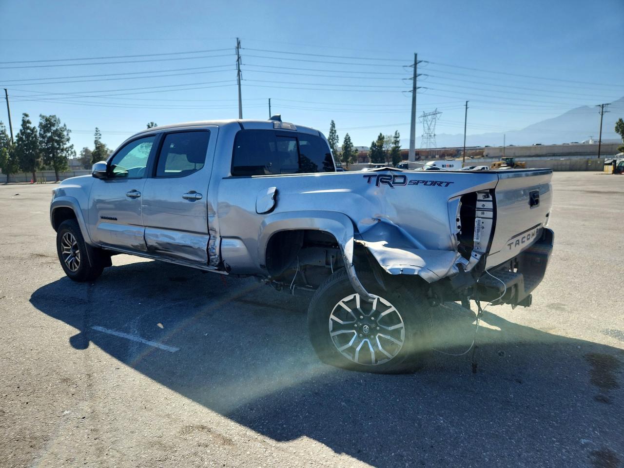 2021 TOYOTA TACOMA — снимка 2
